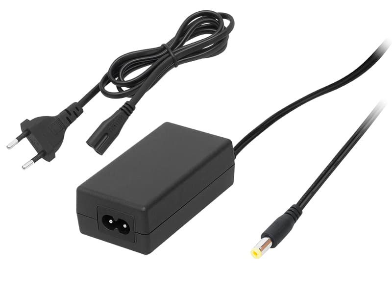 Impulzni napajalnik Blow 12V/2000mA, 2.1/5.5mm vtič